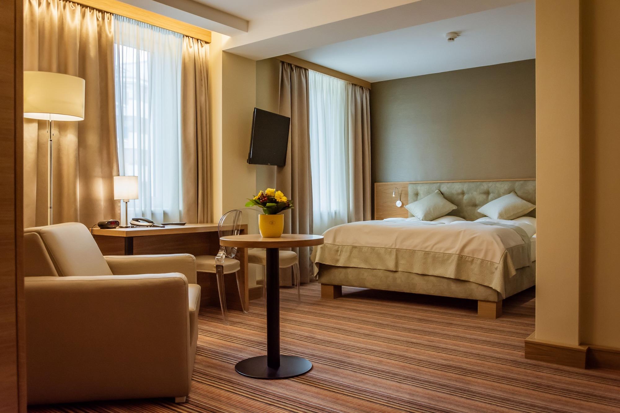 Hotel Drei Raben 4*