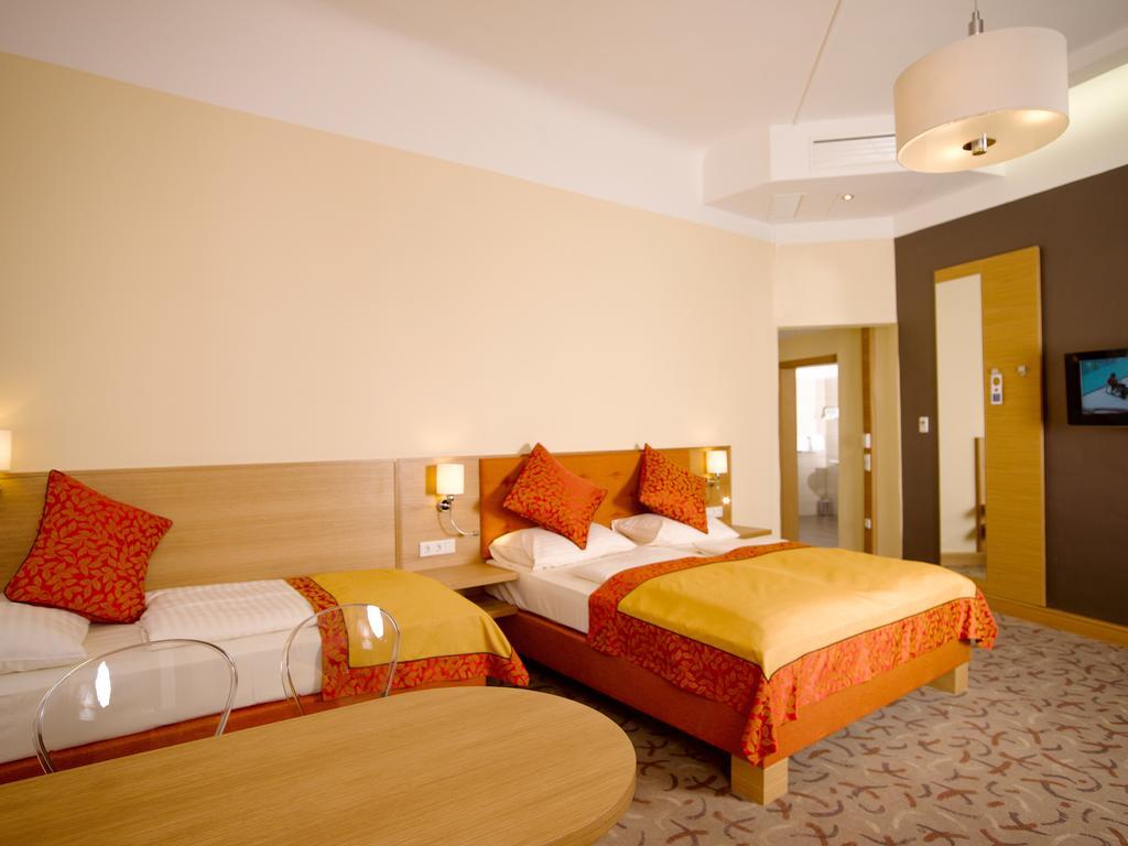 Hotel Drei Raben 4*