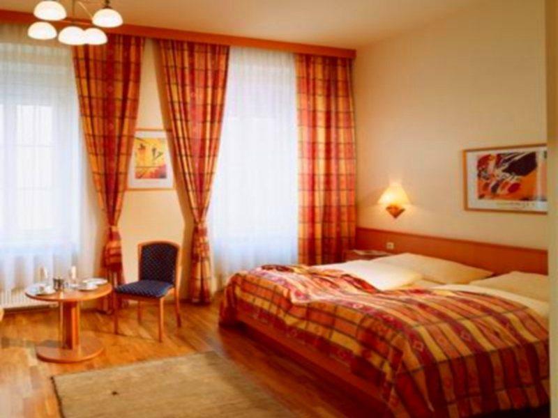 Hotel Drei Raben 4*